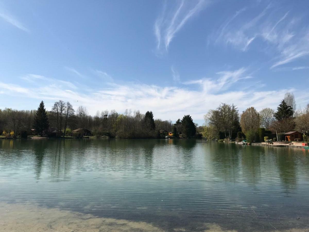 Le Chalet Du Lac - Domaine De La Goujonne Saint-Sauveur-lès-Bray Dış mekan fotoğraf